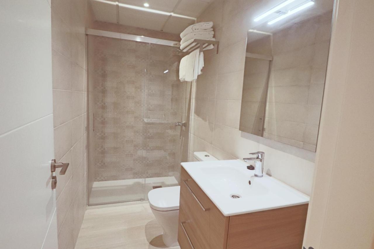 Poeta 2 Bedroom Apartment Fuengirola Bagian luar foto